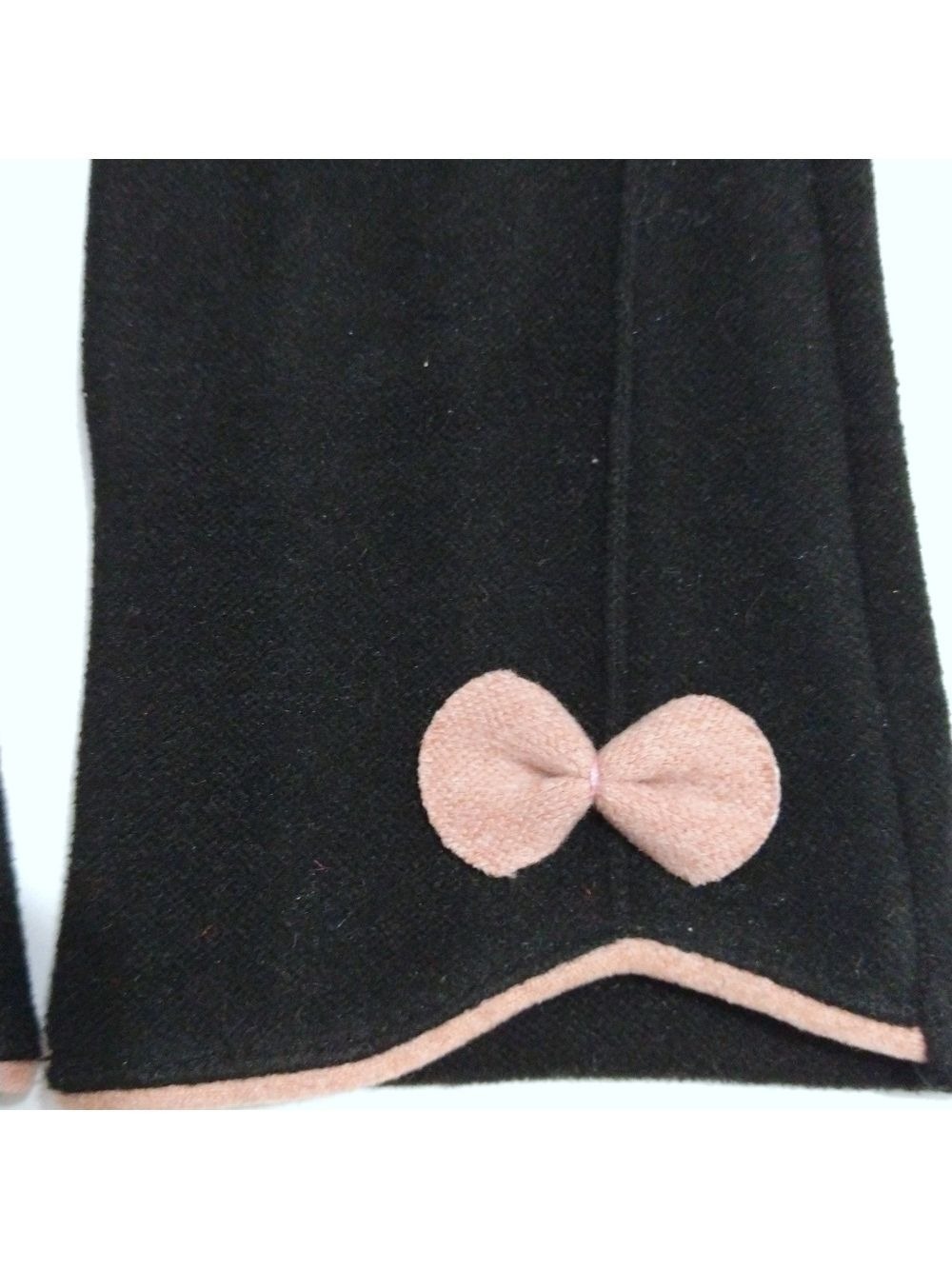NWT Women's Faux Suede Black Gloves - Picture 3 of 5